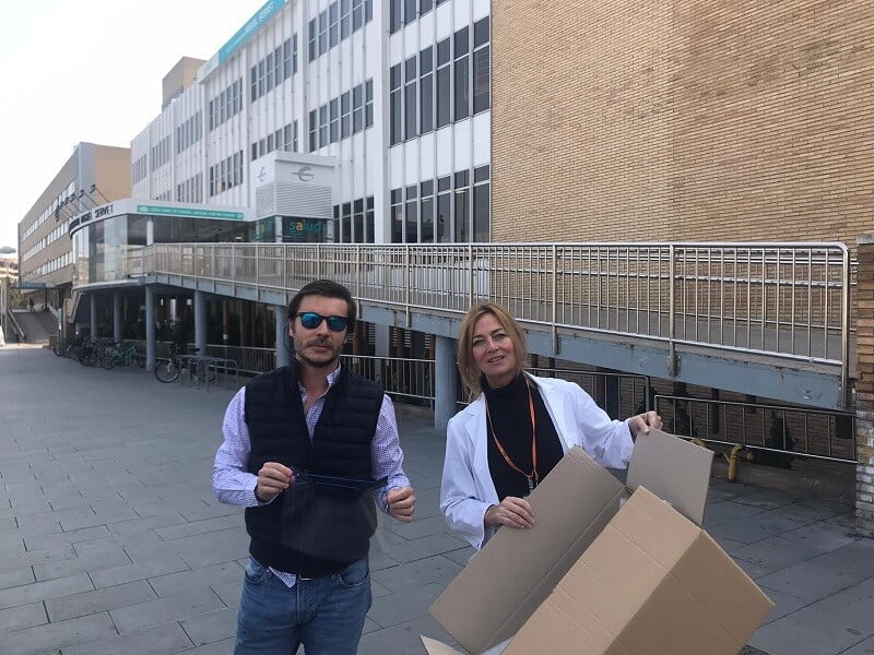 Entregamos 3.000 pantallas protectoras al Hospital Miguel Servet